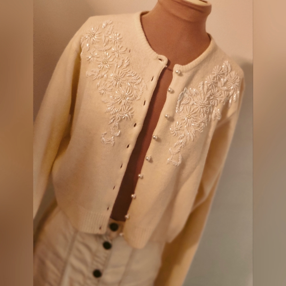 angora pin up rockabilly sweater 80s does 50s cropped beaded prim proper chic S